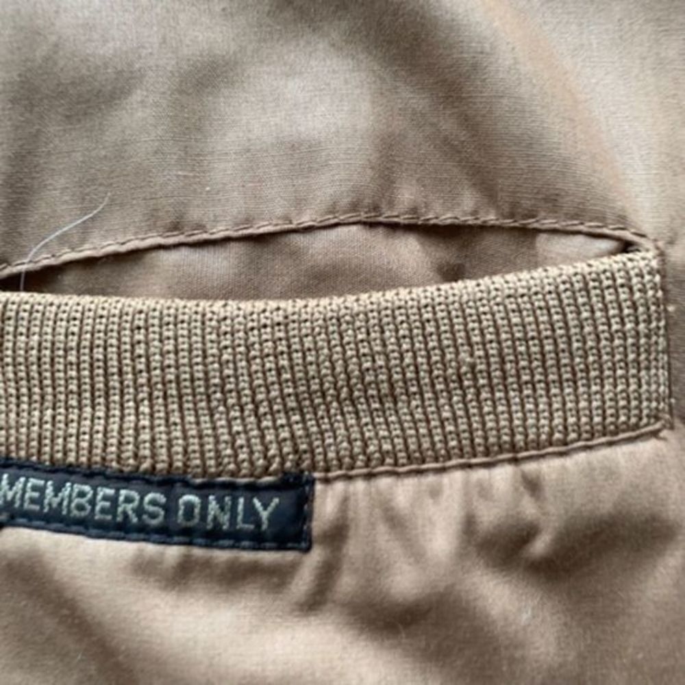 Members only - Picture 6 of 9